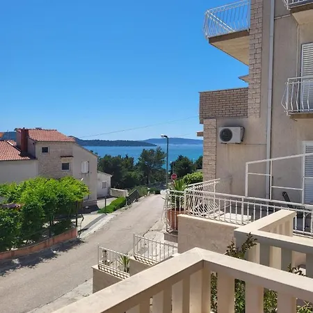 Lado Apartman Trogir